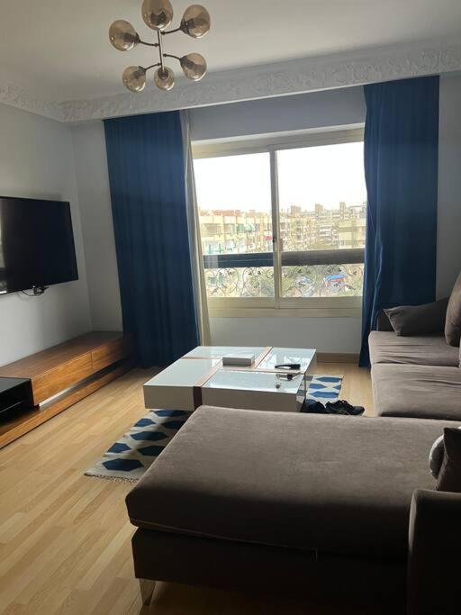2 Bedrooms Apartment, Close To Airport Apartment *