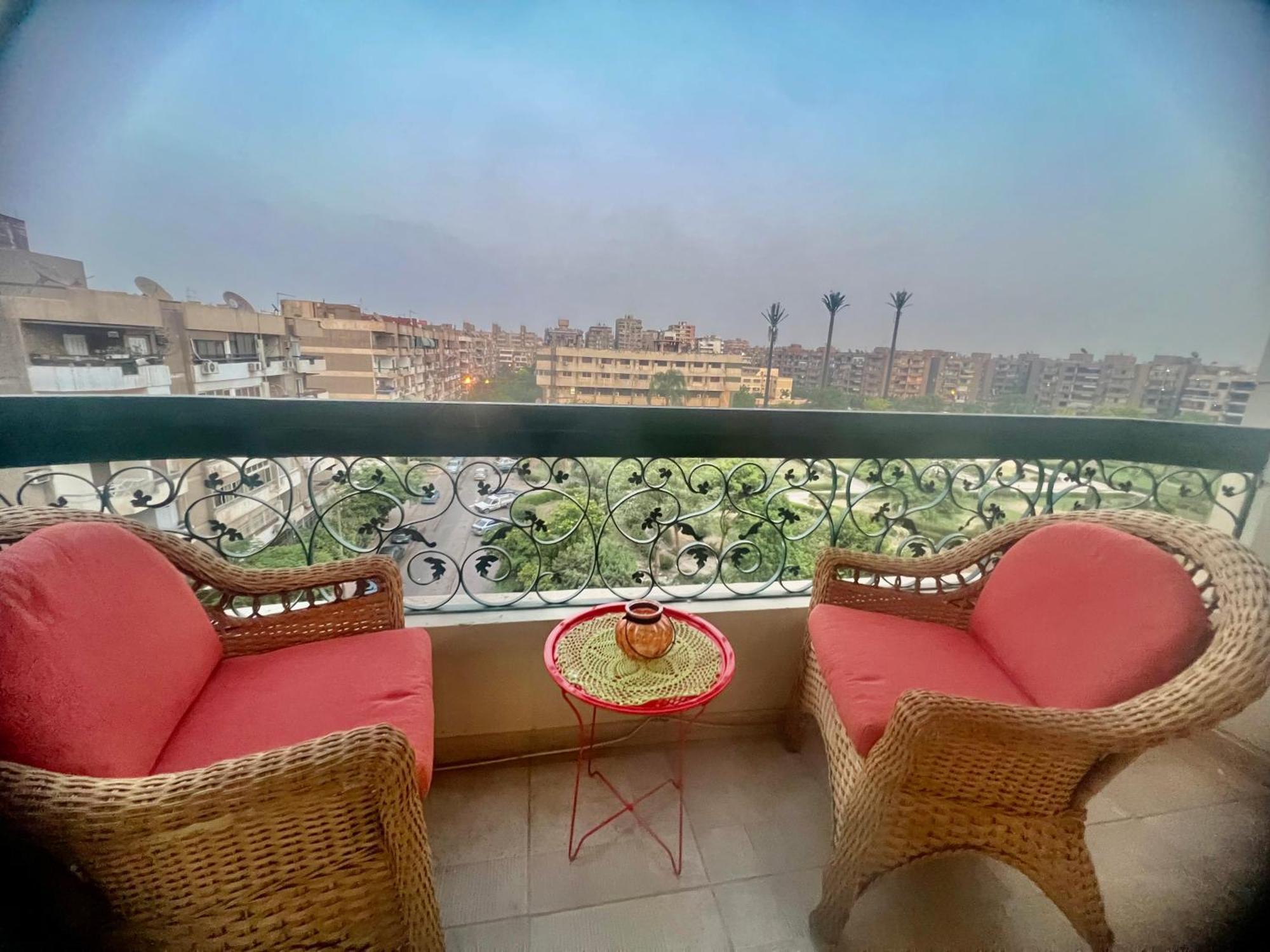 2 Bedrooms Apartment, Close To Airport Apartment Cairo